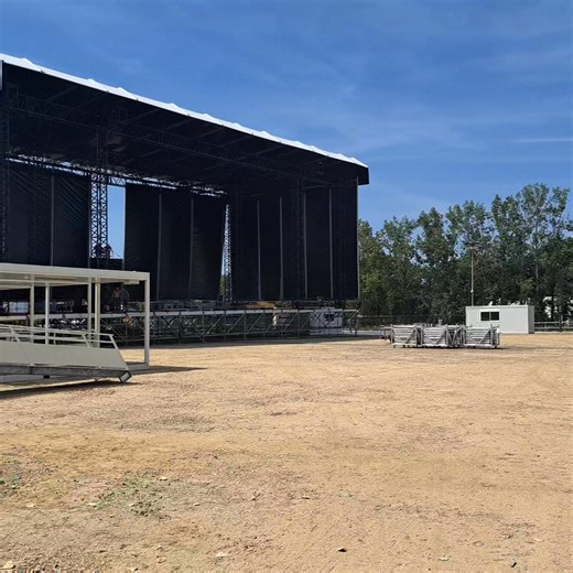 ICI Loire Océan vous fait découvrir l'Arena Forum qui accueillera ce dimanche aux Sables-d'Olonne les Black Eyed Peas. | ici Loire Océan