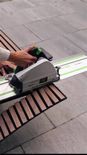 Optimizing Clothing Organization with Akupanel