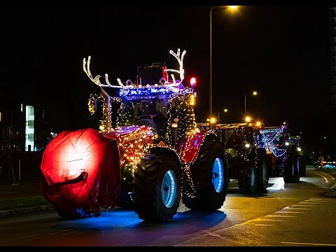 🎅🚜 Christmas Tractor Parade 🎄