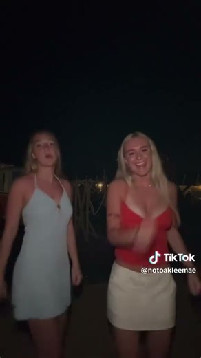 wait, ateee #viral #ootd #dance #dancetrend #tiktok #ootd #viraldance #trending