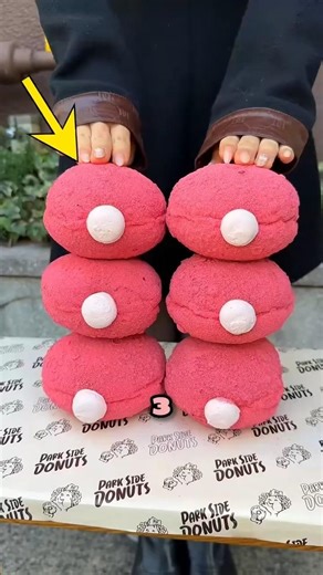 3 Crazy Vending Machine You only Find in Japan 🇯🇵 #shorts #japan