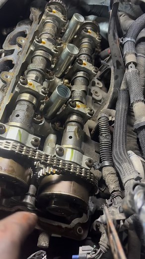 2013 jeep wrangler 3.6 penstar rocker arm failure has claimed the cam shafts.#mechanic #jeep #fix | Cody Mowery | Facebook