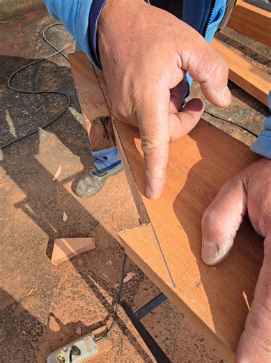 EMENDA MÃO DE AMIGO ??? Nesse vídeo estou utilizando a serra circular de 9.1/4 da @ingcobrasil #carpintaria #obra #diy #dicas #encaixe