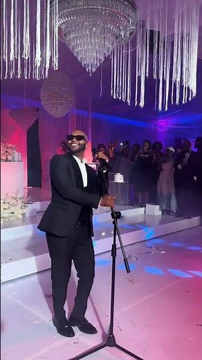 Vusi Nova live performance