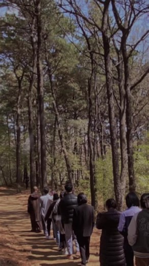 Cuối tuần rồi…về chùa thôi 😁#phatphapnhiemmau #tutap #duhocsinhhanquoc ##adidaphat #thichnhathanh