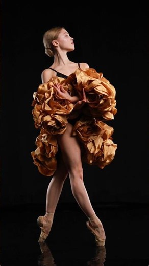 🇺🇦 Model poses for photoshoot📸 Ballet. Model Anna