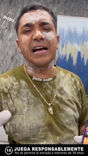 Me (29m) and my ex-gf (40f) broke up about a week ago. It was honestly pretty messy with a lot of cursing/personal insults from both of us . Her last text to me was “don’t ever contact me again” and I’ve respected her wish. Unfortunately, we go to the same gym. When we broke up, I gave it a few days before I started going again, to let the dust settle. I even changed my schedule and started going at 7pm instead of 6pm, figuring at worst she’d almost be done with her workout and there’d be minima