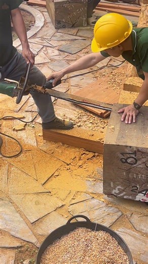 INSANE Hack! Transforming An Angle Grinder Into A CHAINSAW ⛓️