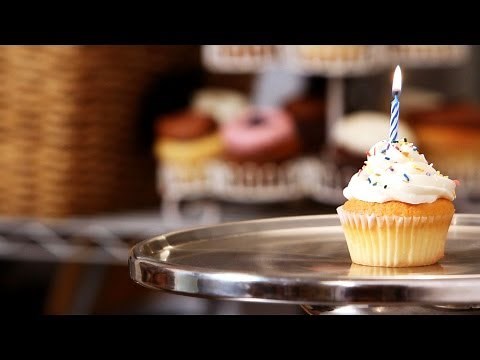 How to Make Birthday Cupcakes | Cupcake Tutorials
