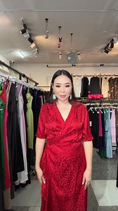 19K views · 263 reactions | Платье  Хаяг : 3 р хороолол Тумбааш дэлгүүрийн баруун талд Эв плаза дэлгүүрийн 1 давхарт Эмэгтэй бэлэн хувцас Reflex shop хаягаар орно . ☎️ : 70105353 Даваа гараг амарна. Бусад өдөр 11:00-19:30 ажиллана. https://www.instagram.com/reflexshop1?igsh=MTNvOHZ4M216cGNkZw== | Reflexshop | Facebook