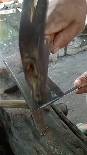 the process of forming the sap tapping blade #blacksmith #handmade #craftsmanship #forging