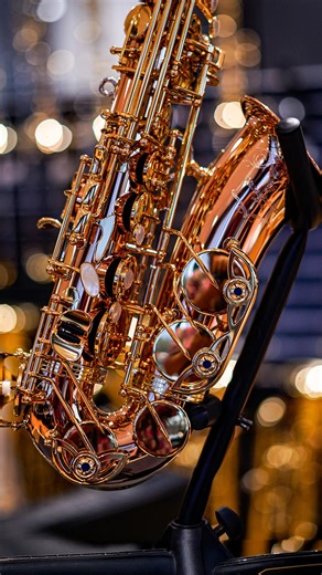 Crescendo Music on Instagram: "Unboxing the Yanagisawa AWO20 alto saxophone  #yanagisawa #yanagisawasaxophone #perthmusicscene #music #crescendomusic #perthmusic #perth #perthmusicians #musician #classicalmusic #perthisok #musiclovers #saxophone #saxophonist #saxophonists"