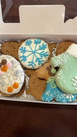 Watch Bella and Gracie enjoy the Dog Bakery all-natural treats we carry in store! 🐶🐾 These fresh-baked, wholesome goodies are a tail-wagging favorite—and clearly approved by our four-legged taste testers! 💕🦴 Stop in and treat your furry friends to something special! | Jasper Flowers & Gifts