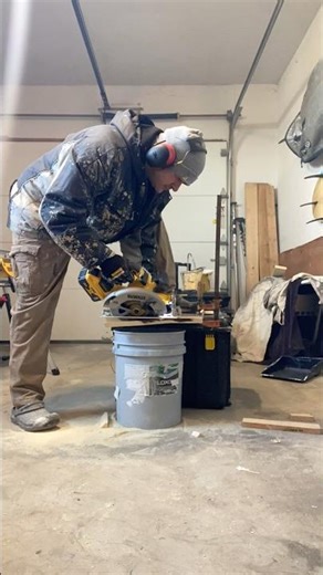 How to make 45° cuts on 14” board usng a circular saw and square.