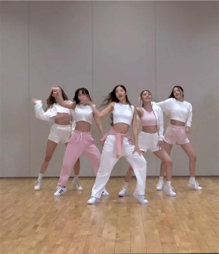 [draft] blue flame x Askim cok pardon #kpop #dance #lesserafim #fyp #LIVEIncentiveProgram