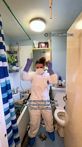 529K views · 18K reactions | Cleaning a Cockroach Infested Bathroom! #cleantok #cleanwithme #tiktokban #pestcontrol | Clean With Bea | Facebook
