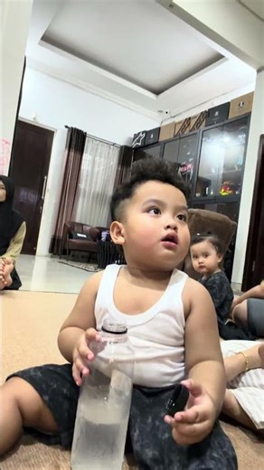 Pinter banget di buka sendiri kaka