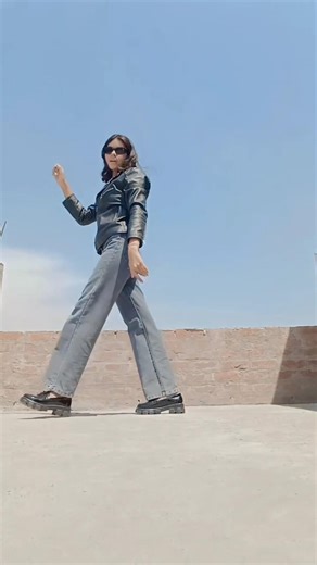 so run from the sun like me 😅 not dracula 'Dracula'Jennie dance cover#dance #kpop #jennie #blackpink