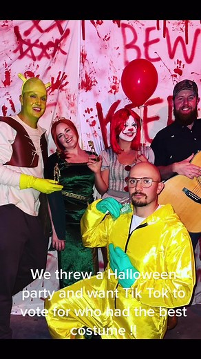 #HalloweenParty 2022 #vote