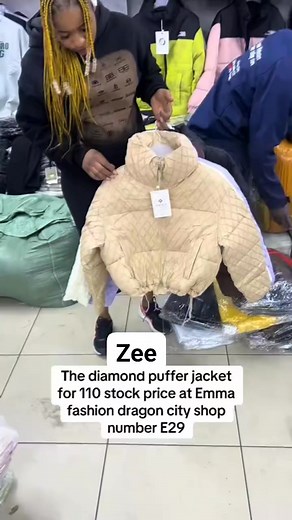 195K views · 2.2K reactions | With only R550 you get 5 jackets and sell from R250 walla you are in deep profit, if you need a runner app me 0762668694 l courier nationwide #everyonehighlightsfollowers #highlightseveryone #reelsvideoシ #reelsviralシ #reelsvideo #trendingreelsvideo #reelsfacebook #reelsviral #reelschallenge | Zandile Temancengezi Nzima | Facebook