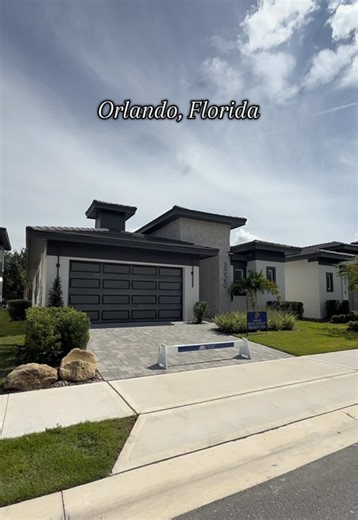 Stop scrolling 👉 Modern luxury with a courtyard-style pool design 4 bedrooms • 3.5 bathrooms • 2 car garage - striking modern elevation Unique layout with the pool at the center of the home Private detached suite overlooking the pool • outdoor space perfect for guests Spacious living room and kitchen filled with natural light Dark cabinetry paired with a refined, high-end island Formal dining room Oversized primary suite with direct pool views Spa-style bathroom with a glass walk-in shower Loca