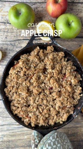 Cast Iron Apple Crisp Recipe with Oatmeal topping #castiron #dessert #cooking