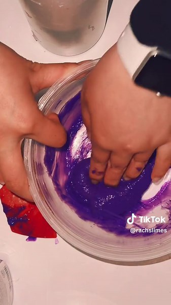 Color Changing Slime Recipe with Elmer's Glue