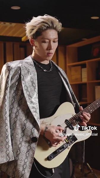 MIYAVI's Distorted Fuzz Sound Unleashed