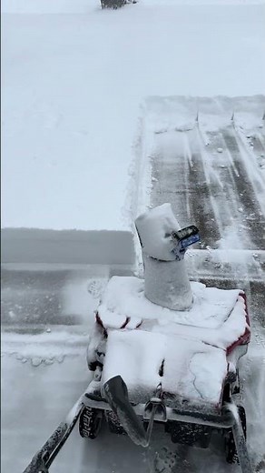 Toro 60V Power Clear e21 Single-Stage Snow Blower working hard
