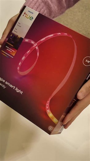 Shape smart light your way ✨ Meet the Hue Flux strip light — flexible, immersive, and made to fit your space. #SmartLighting #HueFlux #HomeSetup | Philips Hue