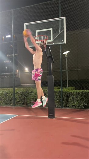 How to Dunk Off 2 Feet: Tips and Techniques