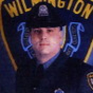 Officer Shawn Lee Loses Fight With Leukemia