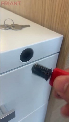 How to use a change key to remove and replace a lock core.