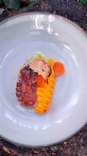 Love good food and open fire? 🦀🔥Then subscribe to feast_and_fire and join the crew.