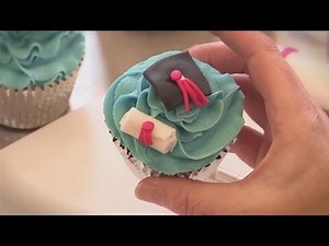 How To Make Graduation Cupcakes