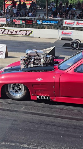 BIG BAD Blown Vette vs Front Engine Dragster