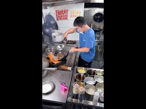 Non-POV Kitchen Station | Stir-Frying with Sauce & Steam | No Commentary