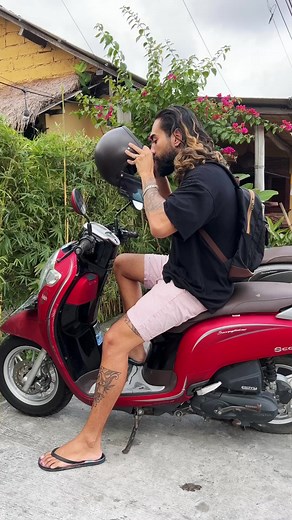 Mastering Solo Vlogging with Xiaomi 12: Videography Tutorial