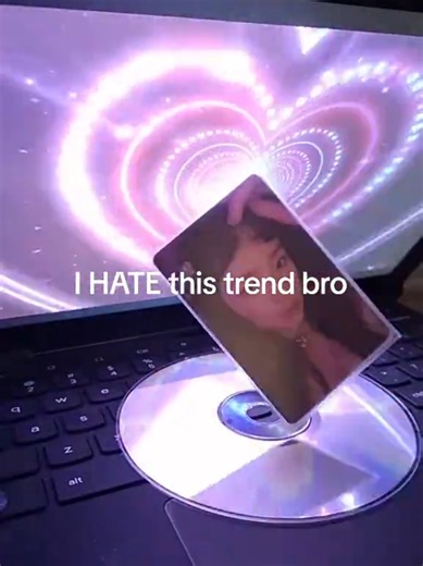 Literally the HARDEST trend EVER!(for me, in my opinion)(wasted my 2 hours for nothing!!!!!!!) why am I crying bro....