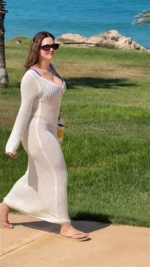 Beach Fashion Essentials 2025 | Chic & Trendy Summer Looks