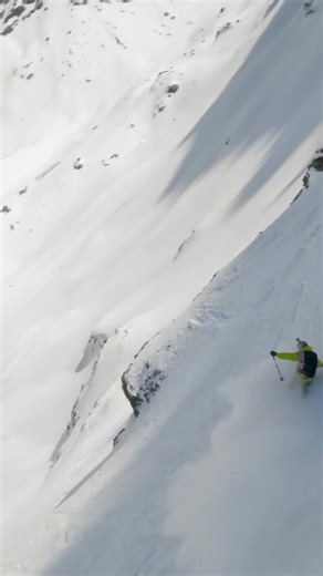 157K views · 3K reactions | How could anyone get tired of this run?‍ Another look back at Maxime Chabloz at the Xtreme Verbier 2022 ￼❤️‍ #FWT #HomeofFreeride #YetiXtremeVerbier | FIS Freeride World Tour | Facebook