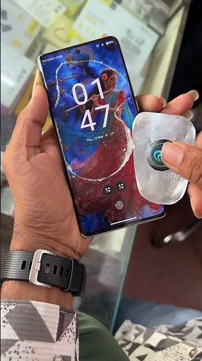 Uv glass nikalne ka tarika😱😱😱 | how to remove uv glass #uvglass #uv #screenprotector #tempered