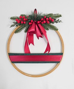 3.3K views · 101 reactions | This is the 3rd thrifted Christmas wreath makeover of my November series!!! Im in LOVE with this Christmas wreath! The colors and simplicity is exactly what I love. What do you think of this thrifted Christmas wreath makeover? #christmas2025 #christmasdecor #christmaswreath #thriftstorefinds #thriftfinds #thriftflip | DIY Beauty On Purpose | Facebook
