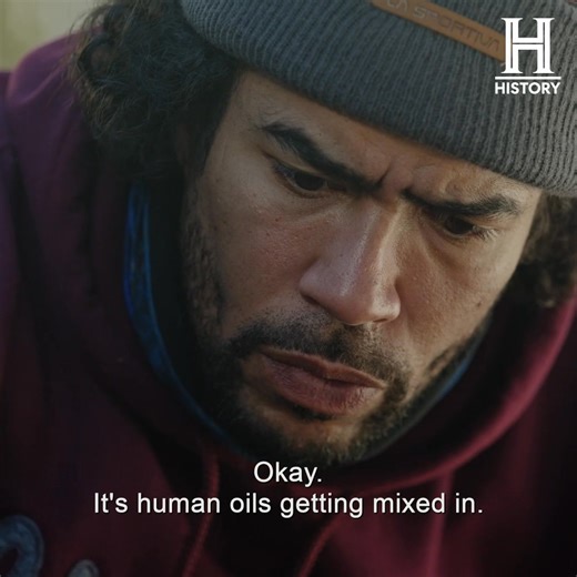 Gold fever 101: Kru shows Tony how it’s done from scoop to sparkle. ✨ Who’s ready to grab a pan and try their luck? New episodes of Deadman’s Curse Thursdays at 10ep on The HISTORY® Channel. Also streaming excusively on STACKTV. | STACKTV | Facebook