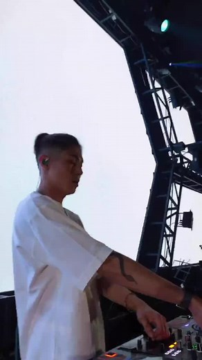 DJ Panda Remix Makes Me Sweat | Jelajah Liburan