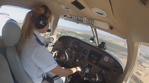 FIRST SOLO FLIGHT PA-28 Aircraft | Landing A Plane