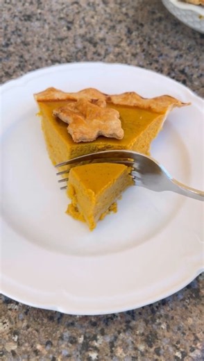 Perfectly spiced homemade pumpkin pie made simple