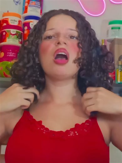 Pq cabelo cacheado cresce tão lento 🐌 😭 #fyyy #cabelo #cacheadas #foyou #viralvideo