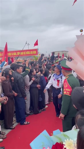 Bỏ áo thư sinh mặc áo lính Gác lại chữ tình phục chữ binh...! 2026-2028 #chubodoi#nghiavuquansu#xh #fyp