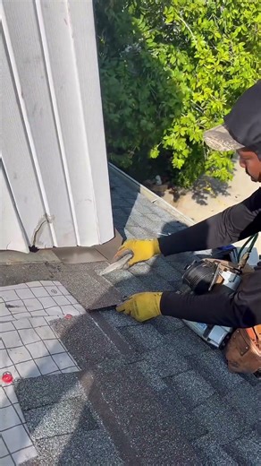 El primer step flashing, siempre va doble